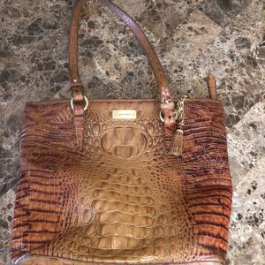 Women’s Brahmin shoulder bag purse